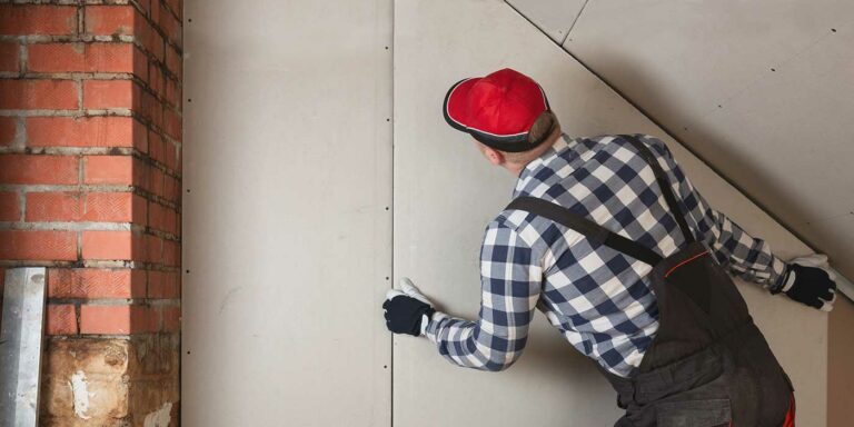 12 outils essentiels pour les cloisons sèches