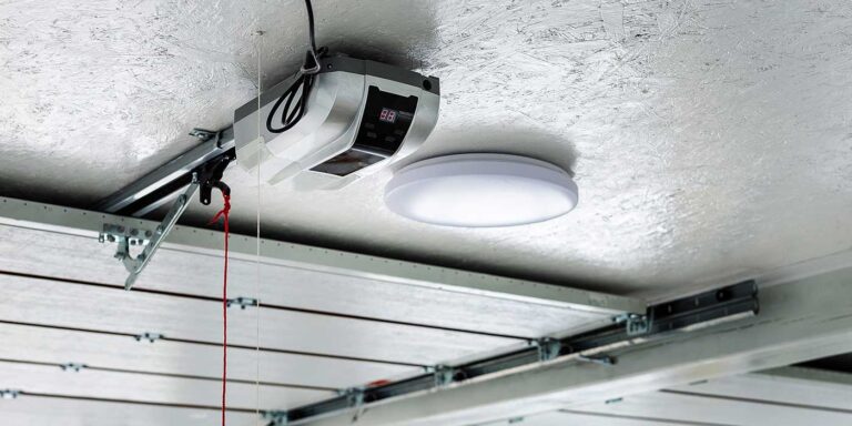 Choisir l’ouvre-porte de garage adapté à vos besoins