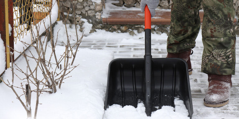 Outils et astuces essentiels pour préparer votre maison pour l&rsquo;hiver